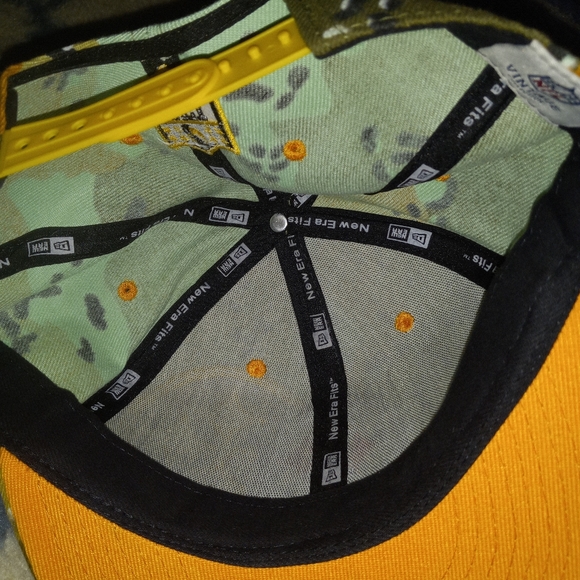 NFL  NEW ERA VINTAGE CAP COLLECTION NFL ADJUSTABLE SNAPBACK  PRE-OWNED  GOOD - Picture 5 of 6